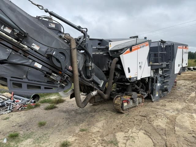 2022 Wirtgen W210Fi