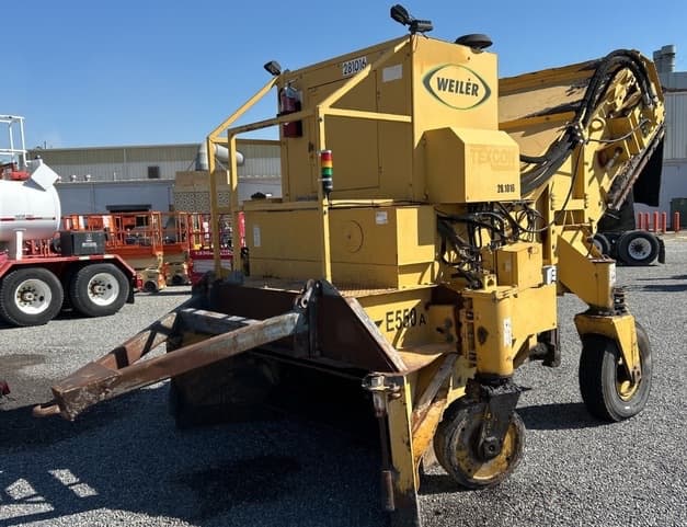 2011 Weiler E550A — photo 1 of 13