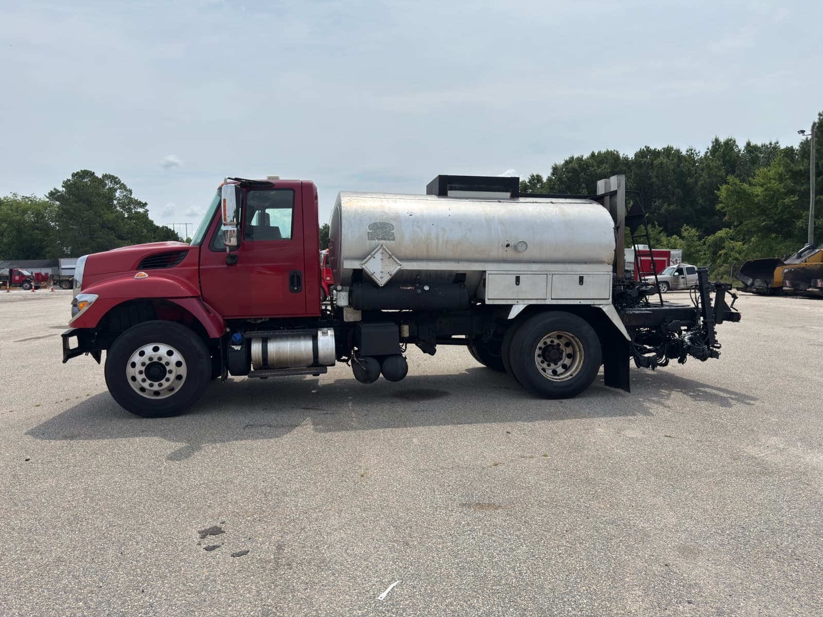 2018 Etnyre 2000 gallon
