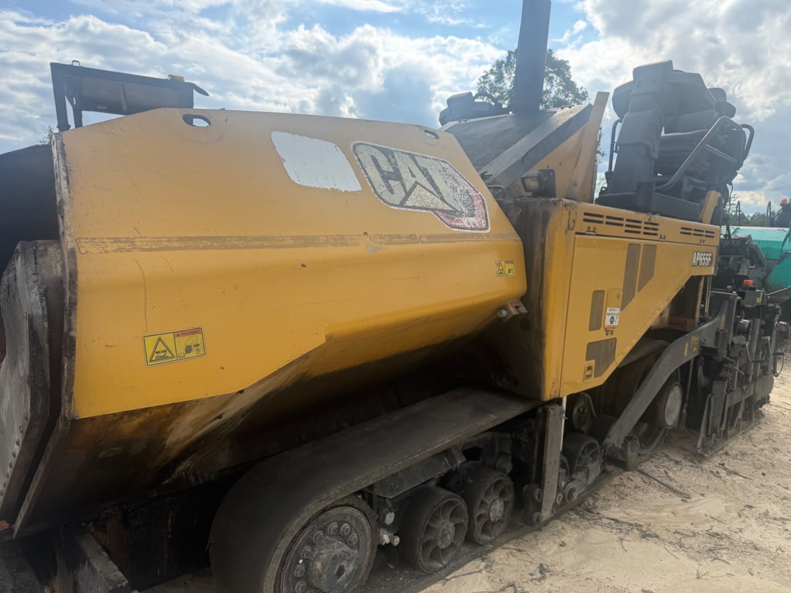 2022 Cat AP655F