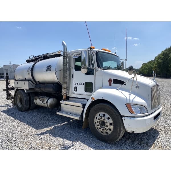 2019 Etnyre 2000 Gallon