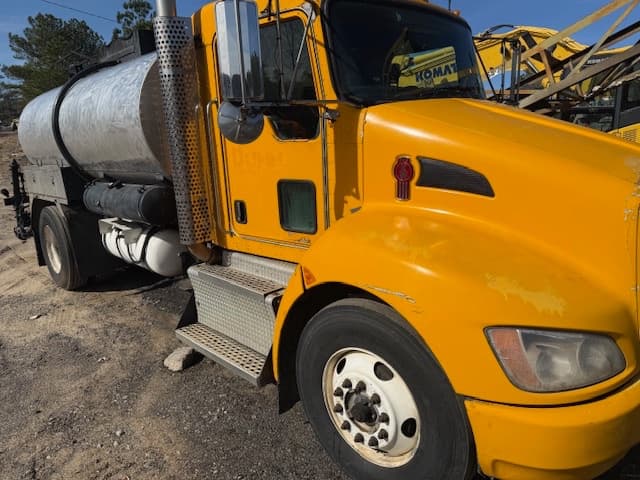 2014 Etnyre 2000 Gallon