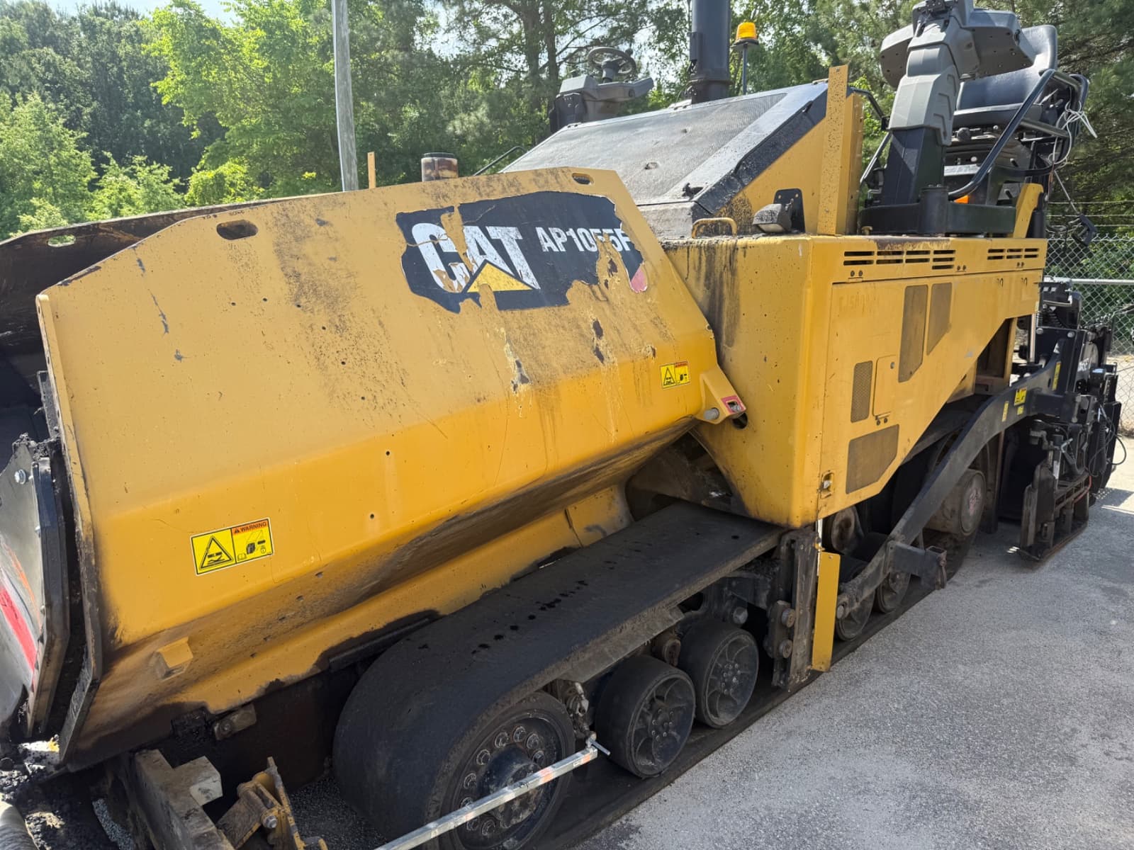 2019 Cat AP1055F — photo 1 of 28