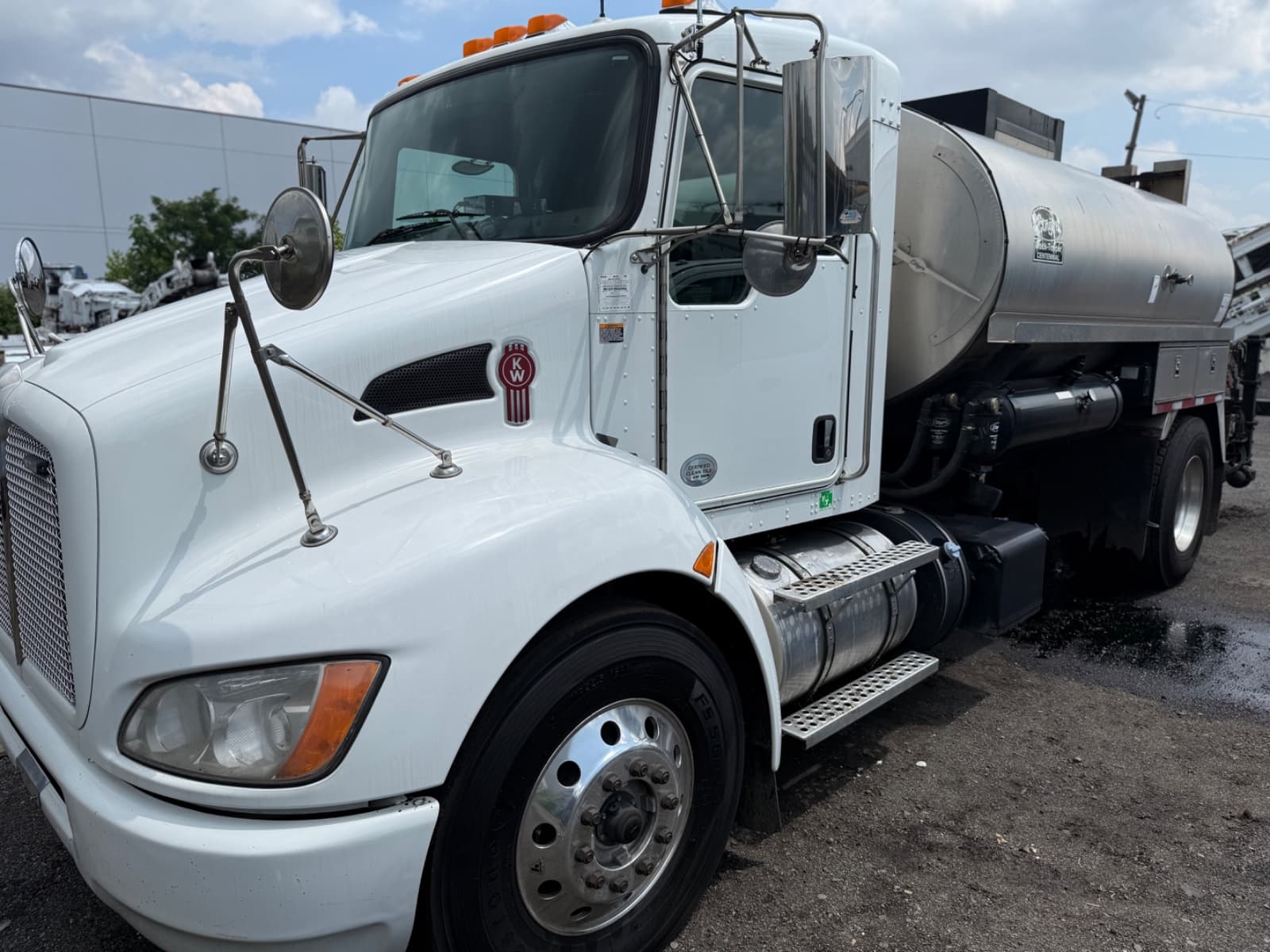 2015 Etnyre 2000 Gallon