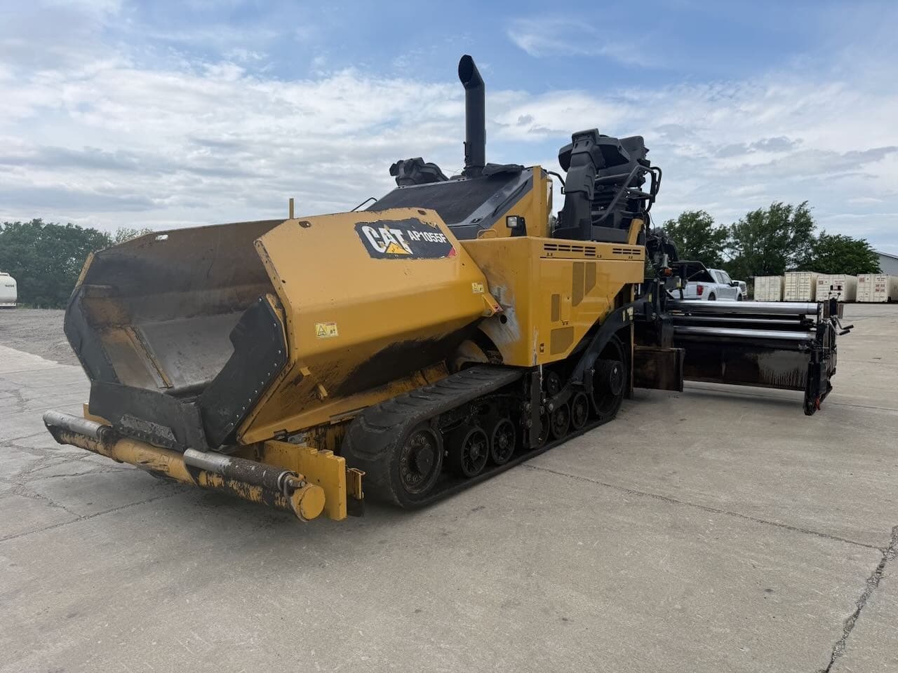 2019 Cat AP1055F — photo 1 of 56